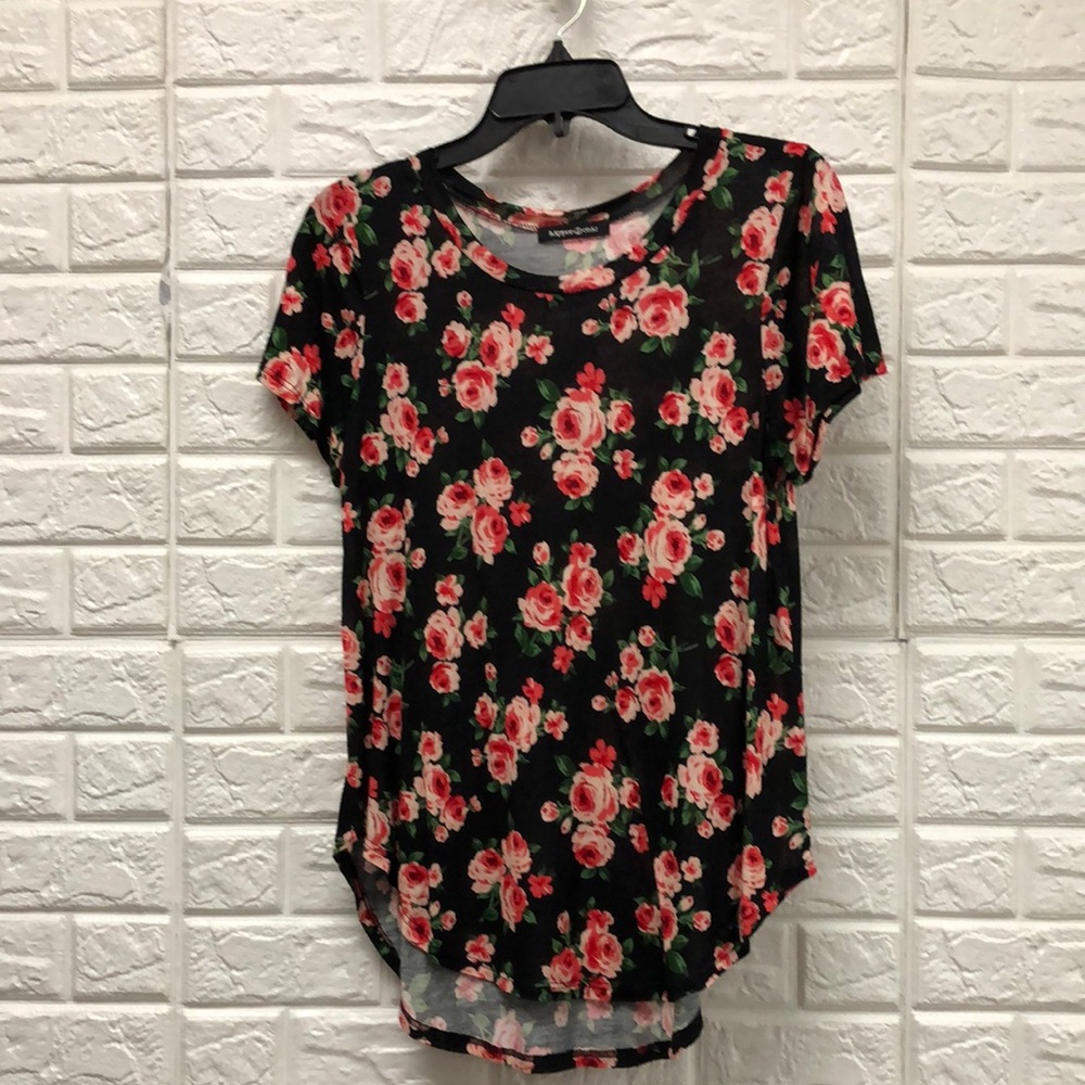 Hippie Chic rose‎ roses floral print soft tee size small